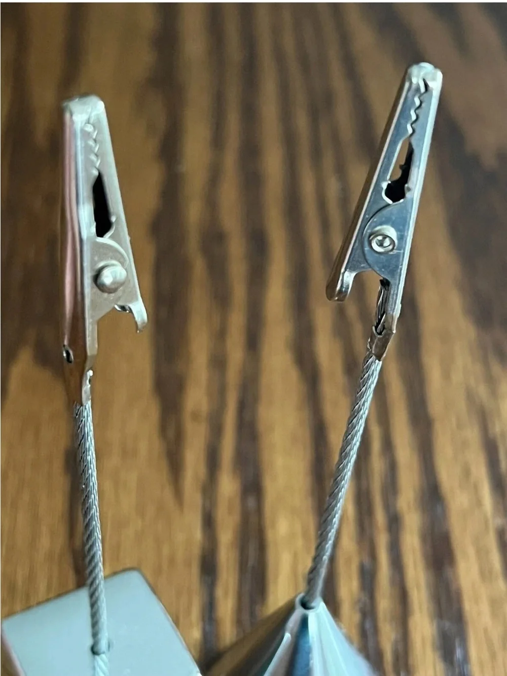 Crate Barrel Set 2 Desktop Mini Note Clip Photo Holders Alligator Clips